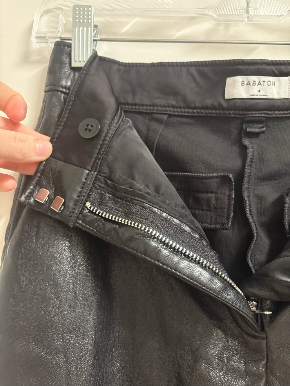 Babaton Command Cropped Black Faux Leather Pants Size 4 - Picture 6 of 11